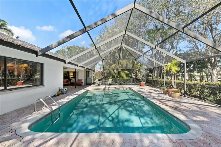1939  Imperial Golf Course  BLVD, Naples, FL 34110