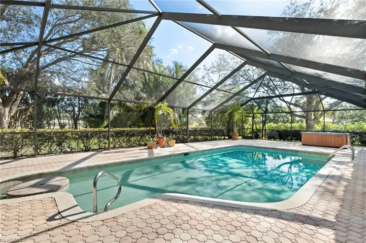 1939  Imperial Golf Course  BLVD, Naples, FL 34110