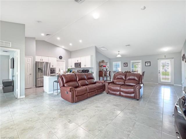 816 SW 29th ST, CAPE CORAL FL 33914