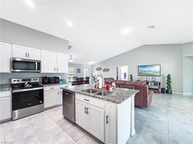 816 SW 29th ST, CAPE CORAL FL 33914
