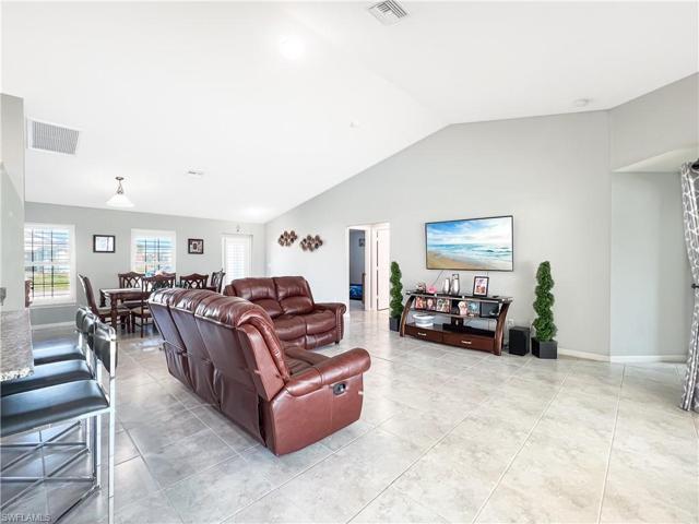 816 SW 29th ST, CAPE CORAL FL 33914