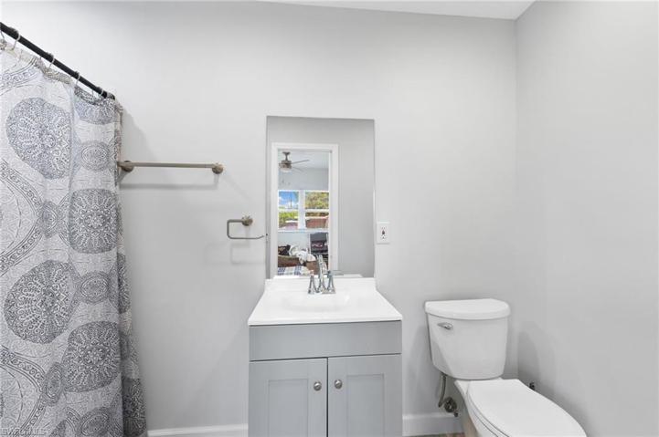 1082 guest bath 2