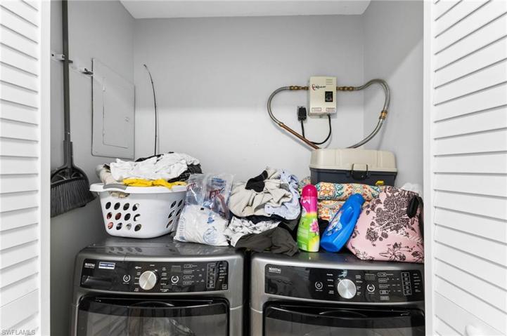1084 laundry