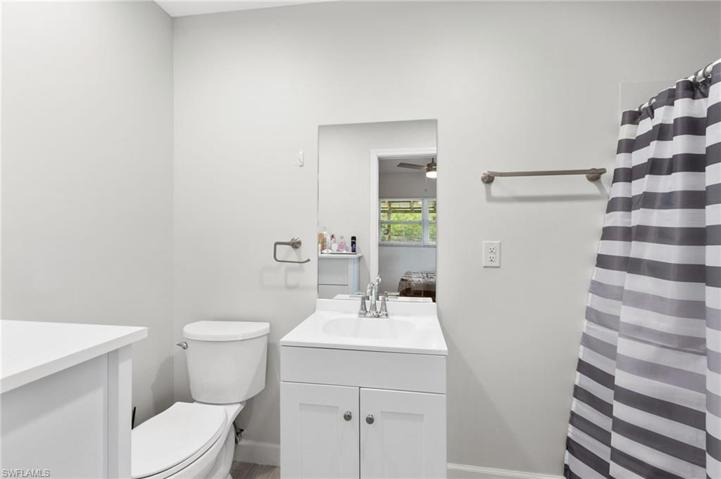 1082 guest bath 1