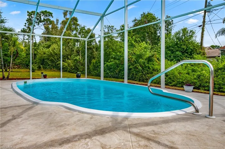 7471  Bear Hollow  CIR, Fort Myers, FL 33967
