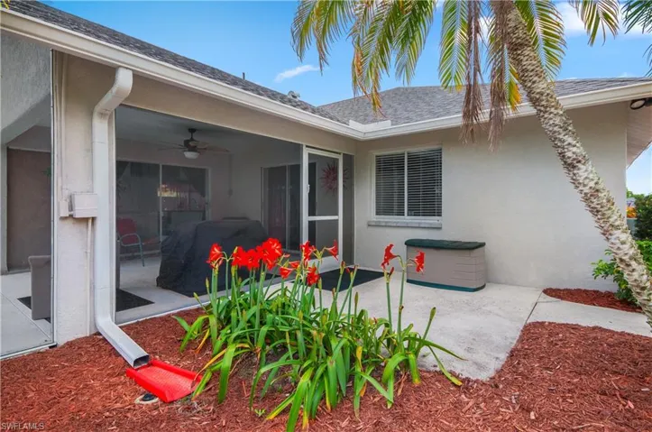 7471  Bear Hollow  CIR, Fort Myers, FL 33967