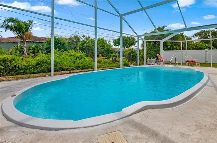 7471  Bear Hollow  CIR, Fort Myers, FL 33967
