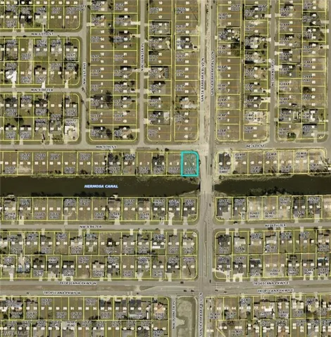 2 NW 9th  ST, Cape Coral, FL 33993