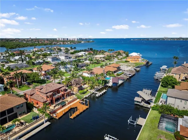 841 Cypress Lake Cir, Fort Myers, Florida 33919