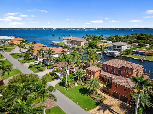 841 Cypress Lake Cir, Fort Myers, Florida 33919