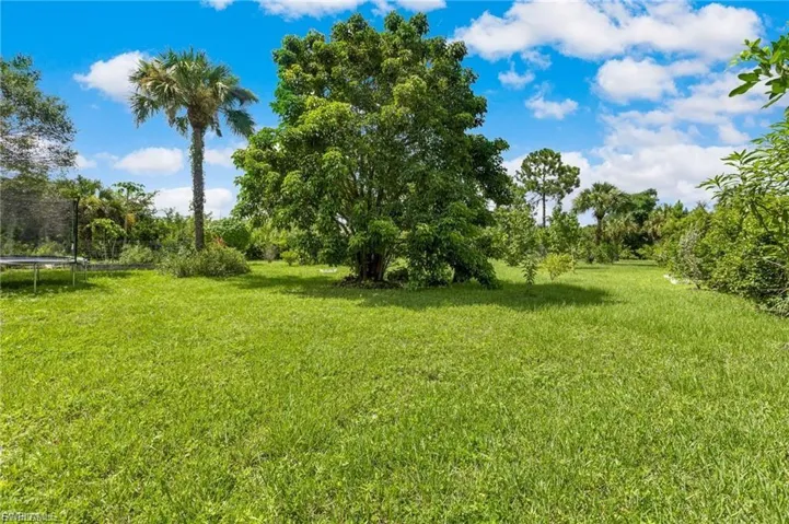 2991 20th Ave Ne, Naples, Florida 34120