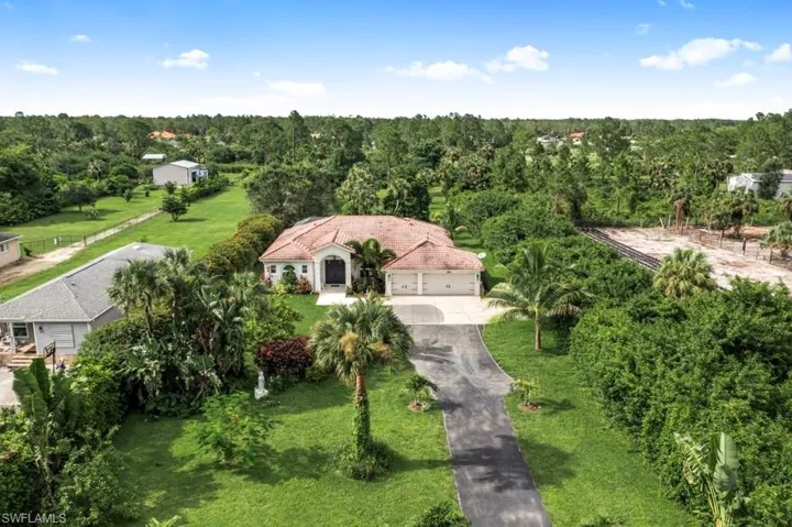 2991 20th Ave Ne, Naples, Florida 34120