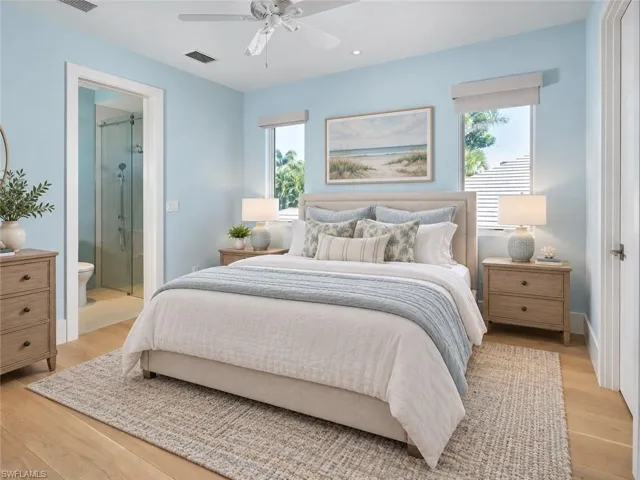 355 7th Ave S, Naples, Florida 34102