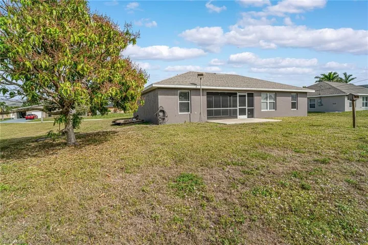128 Sw 16th Ter, Cape Coral Fl 33991