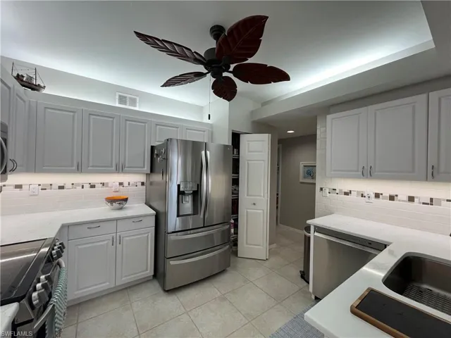 7648 Oleander Gate DR # 101, NAPLES FL 34109