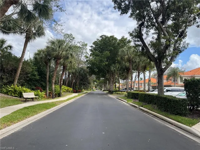 7648 Oleander Gate DR # 101, NAPLES FL 34109
