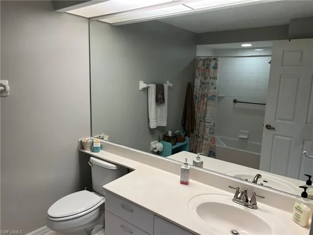 7648 Oleander Gate DR # 101, NAPLES FL 34109