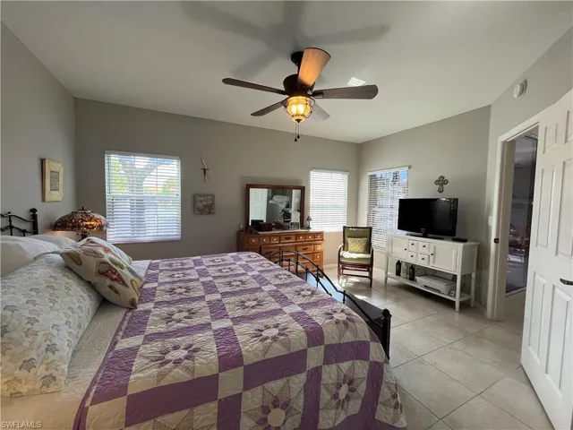 7648 Oleander Gate DR # 101, NAPLES FL 34109