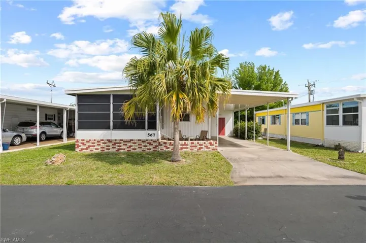 567  Winning  WAY, North Fort Myers, FL 33917