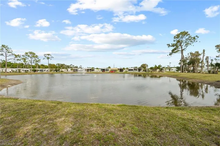 567  Winning  WAY, North Fort Myers, FL 33917