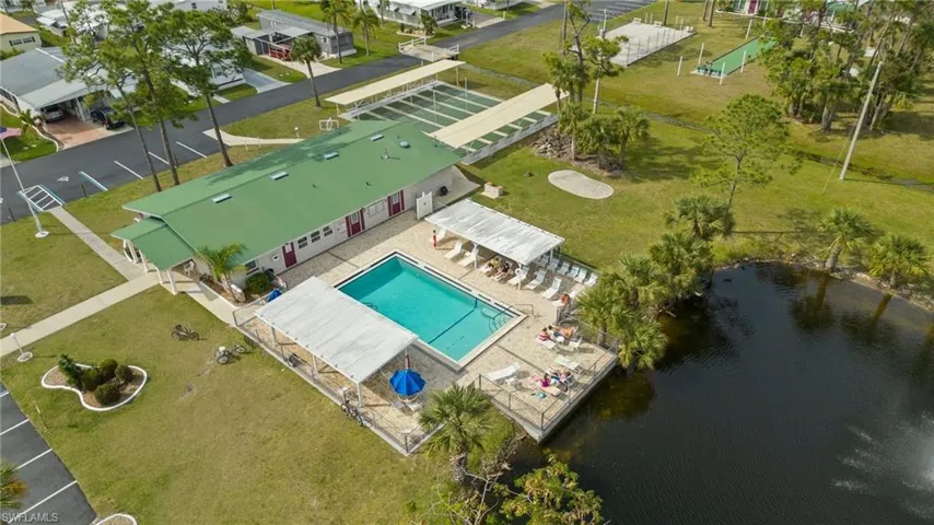 567  Winning  WAY, North Fort Myers, FL 33917