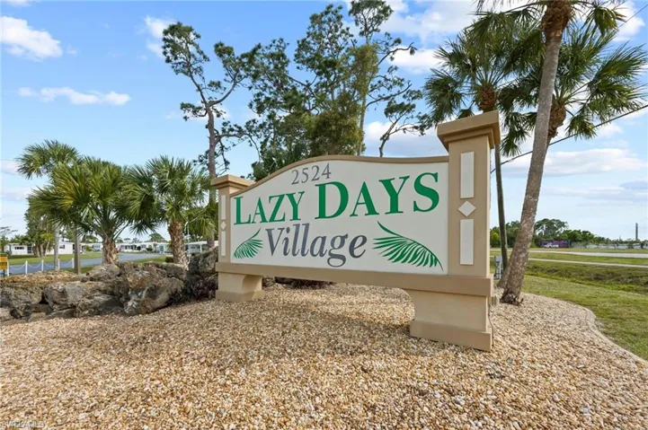 567  Winning  WAY, North Fort Myers, FL 33917