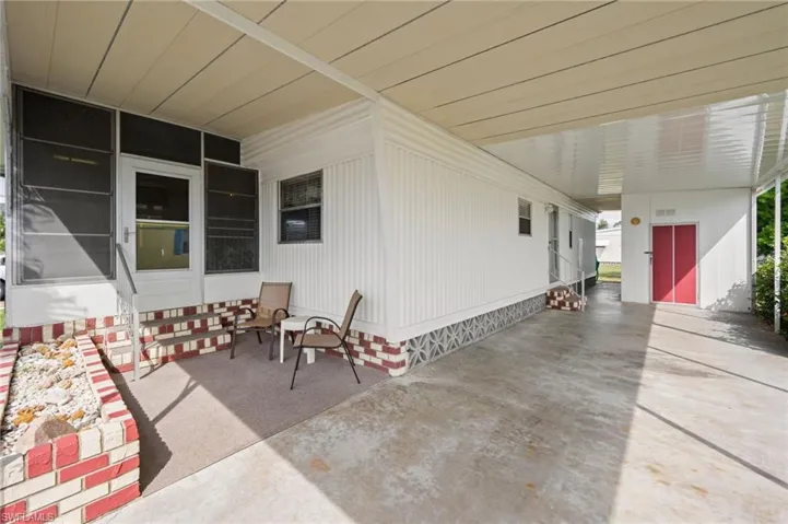 567  Winning  WAY, North Fort Myers, FL 33917