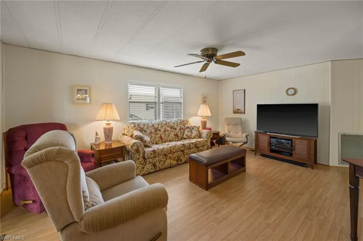 567  Winning  WAY, North Fort Myers, FL 33917