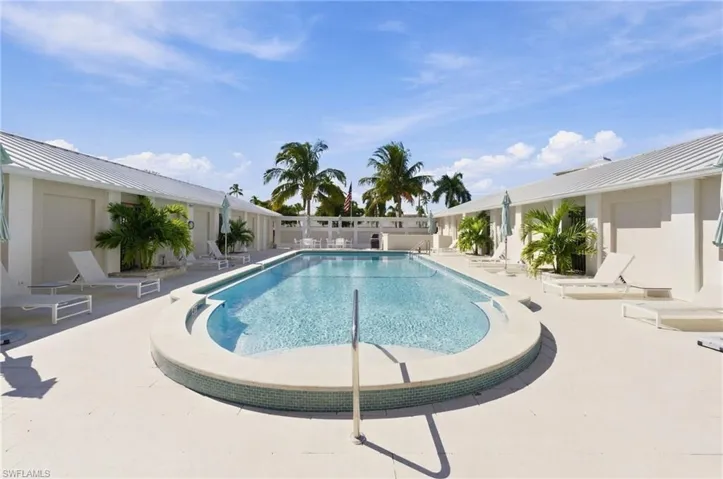 2650 Gulf Shore Blvd N 701, Naples, Florida 34103