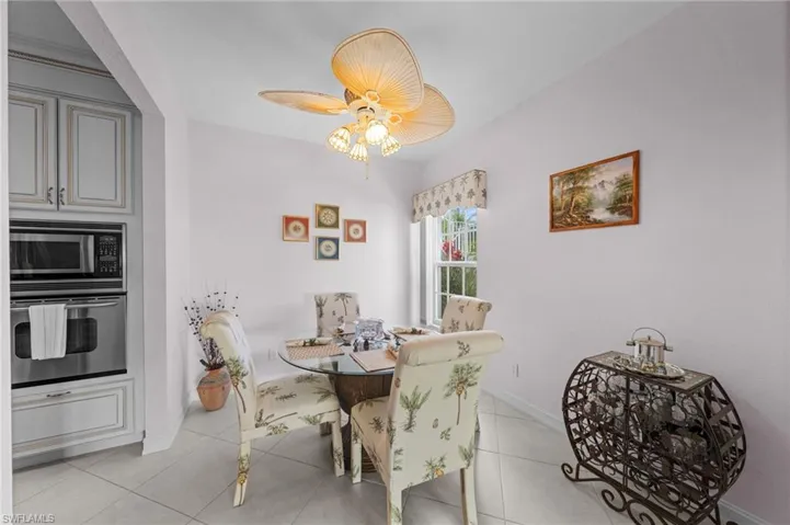 871  Tanbark  DR, Naples, FL 34108
