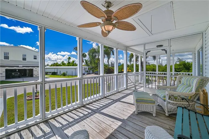 11390 Azalea Ln, Fort Myers Beach, Florida 33931