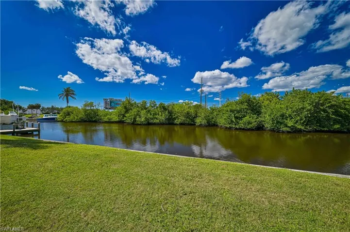 11390 Azalea Ln, Fort Myers Beach, Florida 33931