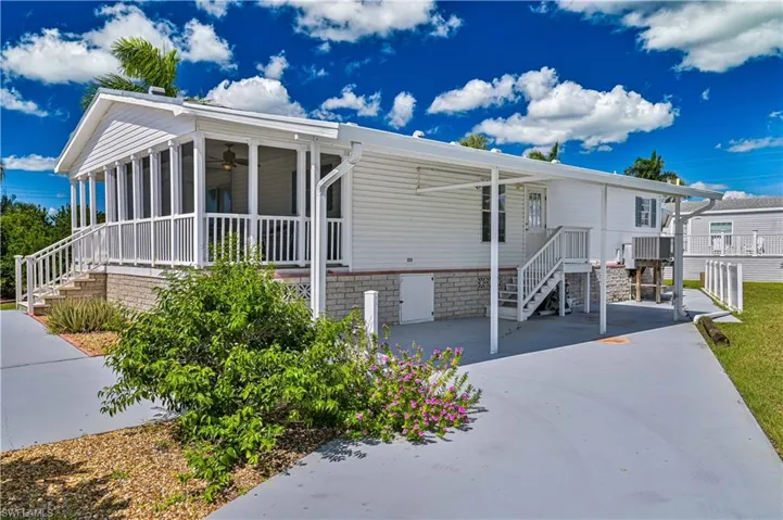 11390 Azalea Ln, Fort Myers Beach, Florida 33931