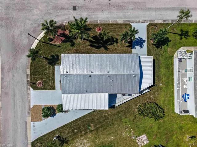 11390 Azalea Ln, Fort Myers Beach, Florida 33931