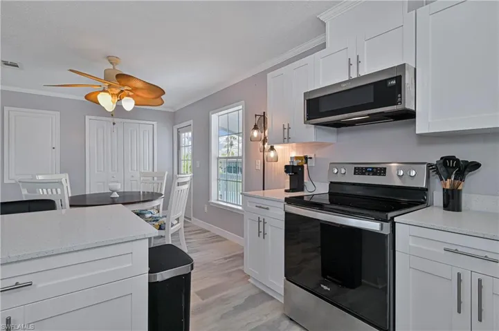 11390 Azalea Ln, Fort Myers Beach, Florida 33931