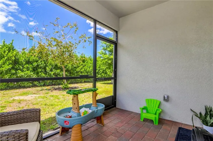 2544 20th Pl, Cape Coral, Florida 33993