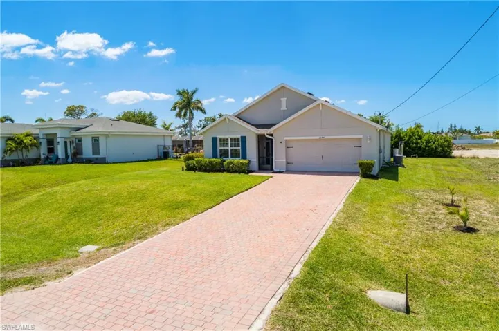 2544 20th Pl, Cape Coral, Florida 33993