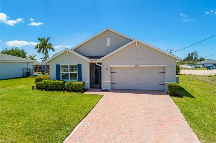 2544 20th Pl, Cape Coral, Florida 33993
