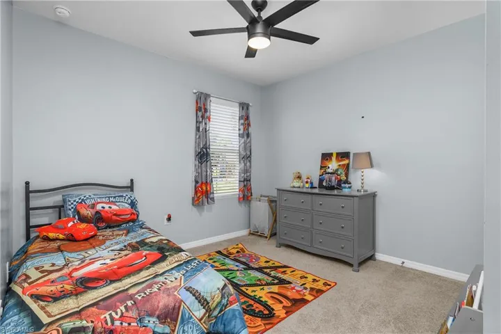 2544 20th Pl, Cape Coral, Florida 33993
