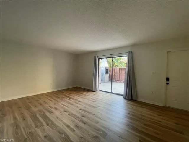 5218  Cedarbend  DR, Fort Myers, FL 33919