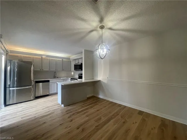 5218  Cedarbend  DR, Fort Myers, FL 33919