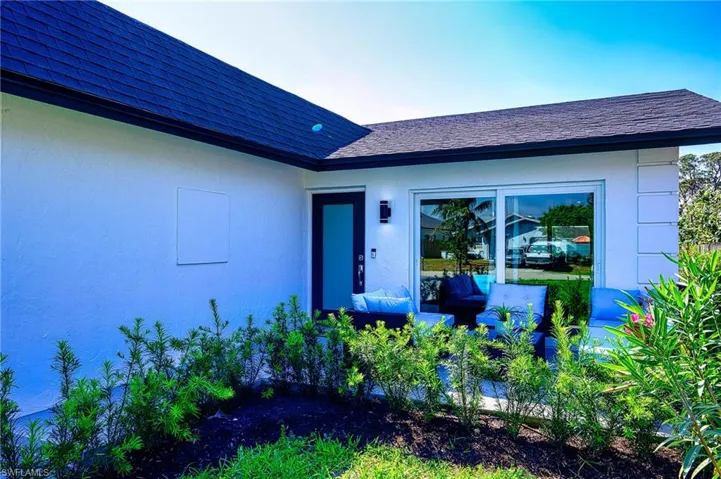 Property entrance hangout area