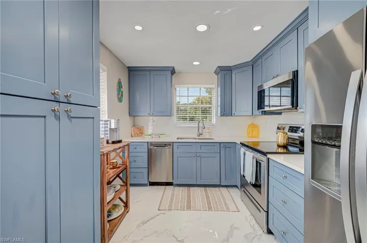 103 Tropical Shore Way, Fort Myers Beach, Florida 33931