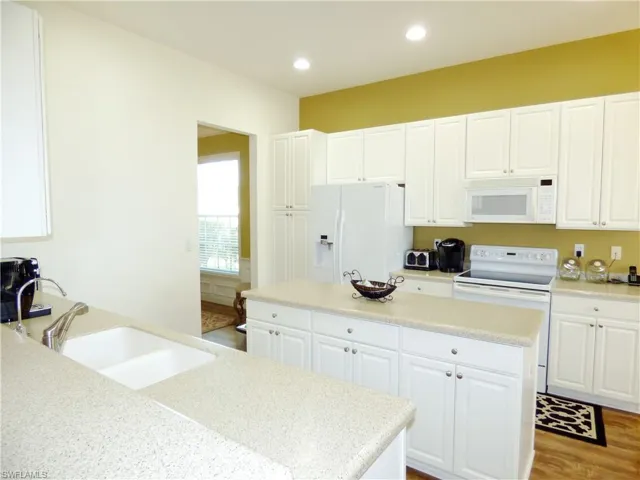 9129  Links  DR, Fort Myers, FL 33913