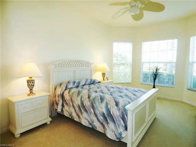 9129  Links  DR, Fort Myers, FL 33913