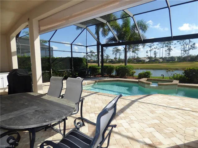 9129  Links  DR, Fort Myers, FL 33913