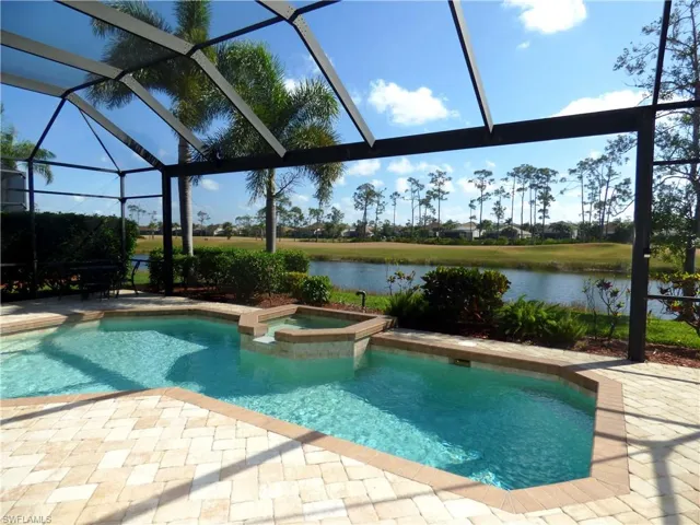 9129  Links  DR, Fort Myers, FL 33913