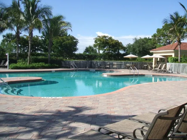 9129  Links  DR, Fort Myers, FL 33913