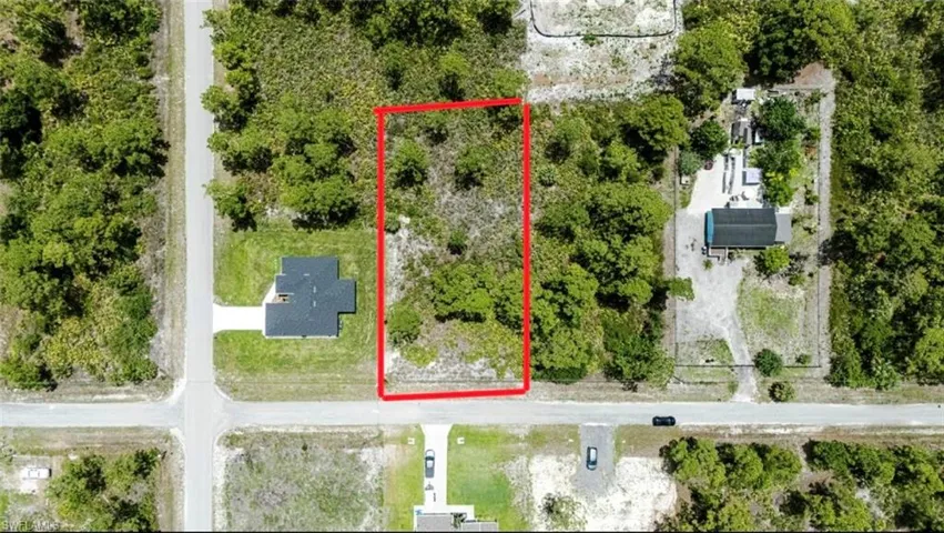 820 Acacia Ave, Lehigh Acres, Florida 33972