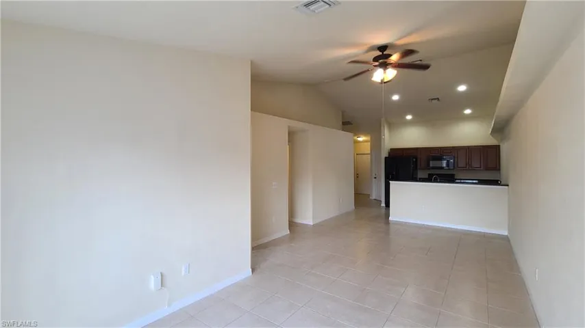 115 Se 12th Ter 115, Cape Coral, Florida 33990